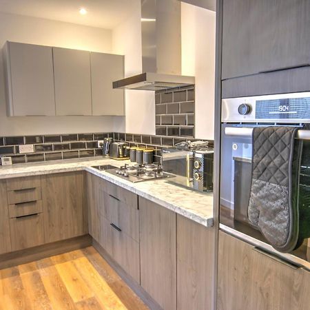 Stunning Brand New Home In St George Бристол Екстериор снимка