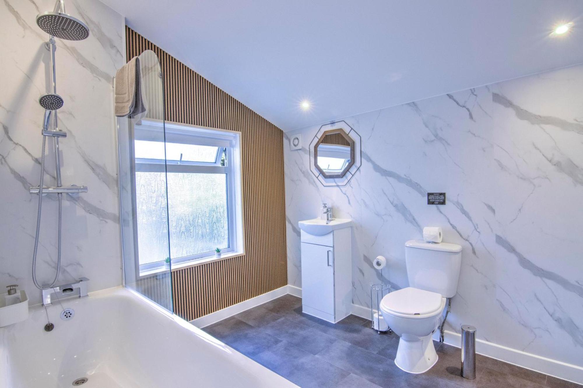 Stunning Brand New Home In St George Бристол Екстериор снимка